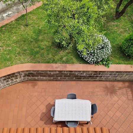 Il Giardino Dei Gigli Apartment Meta Exterior photo
