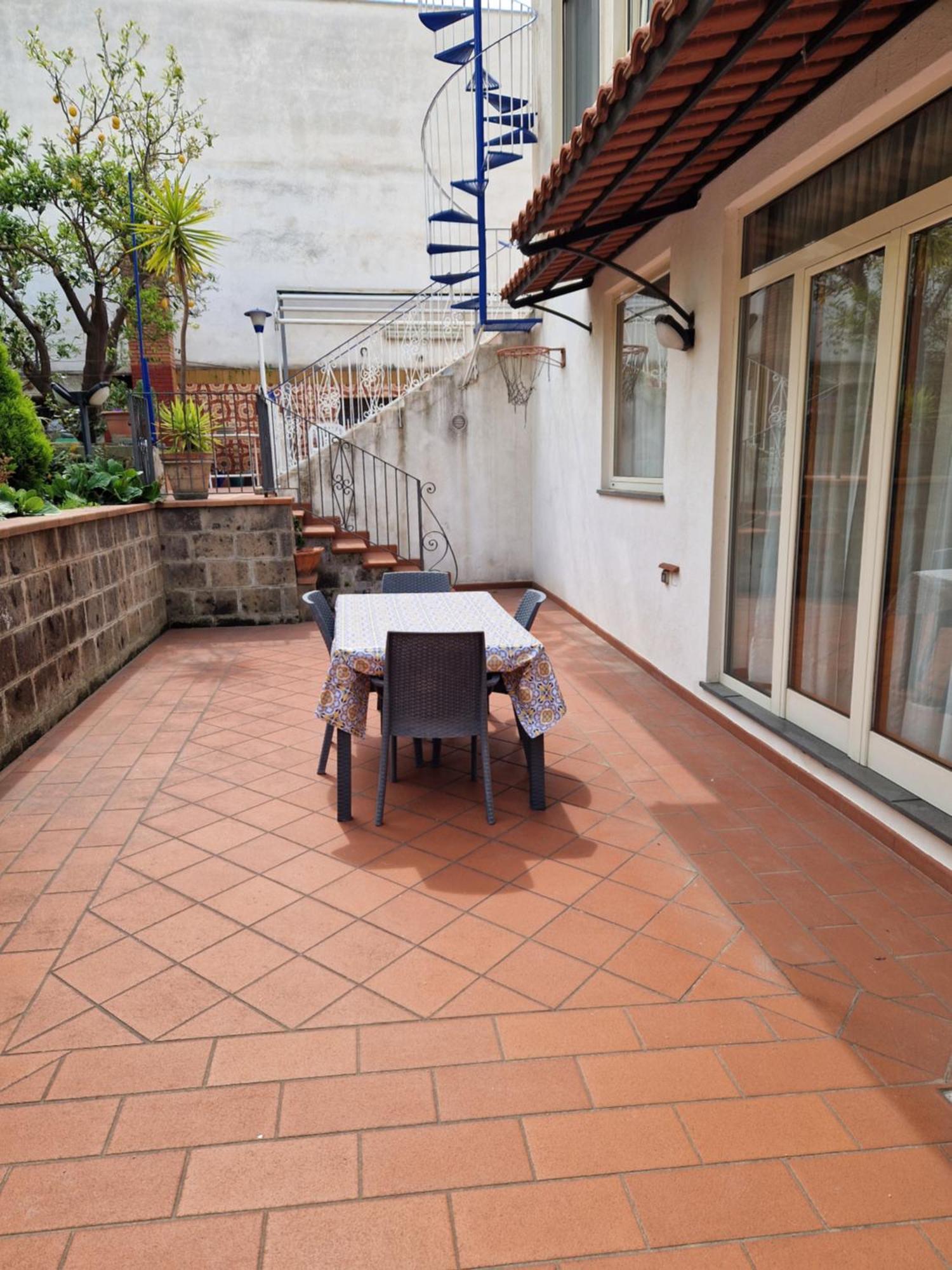 Il Giardino Dei Gigli Apartment Meta Exterior photo